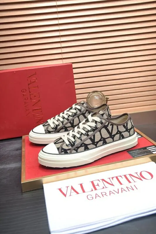 valentino decontractees chaussures pour homme s_1230aa4